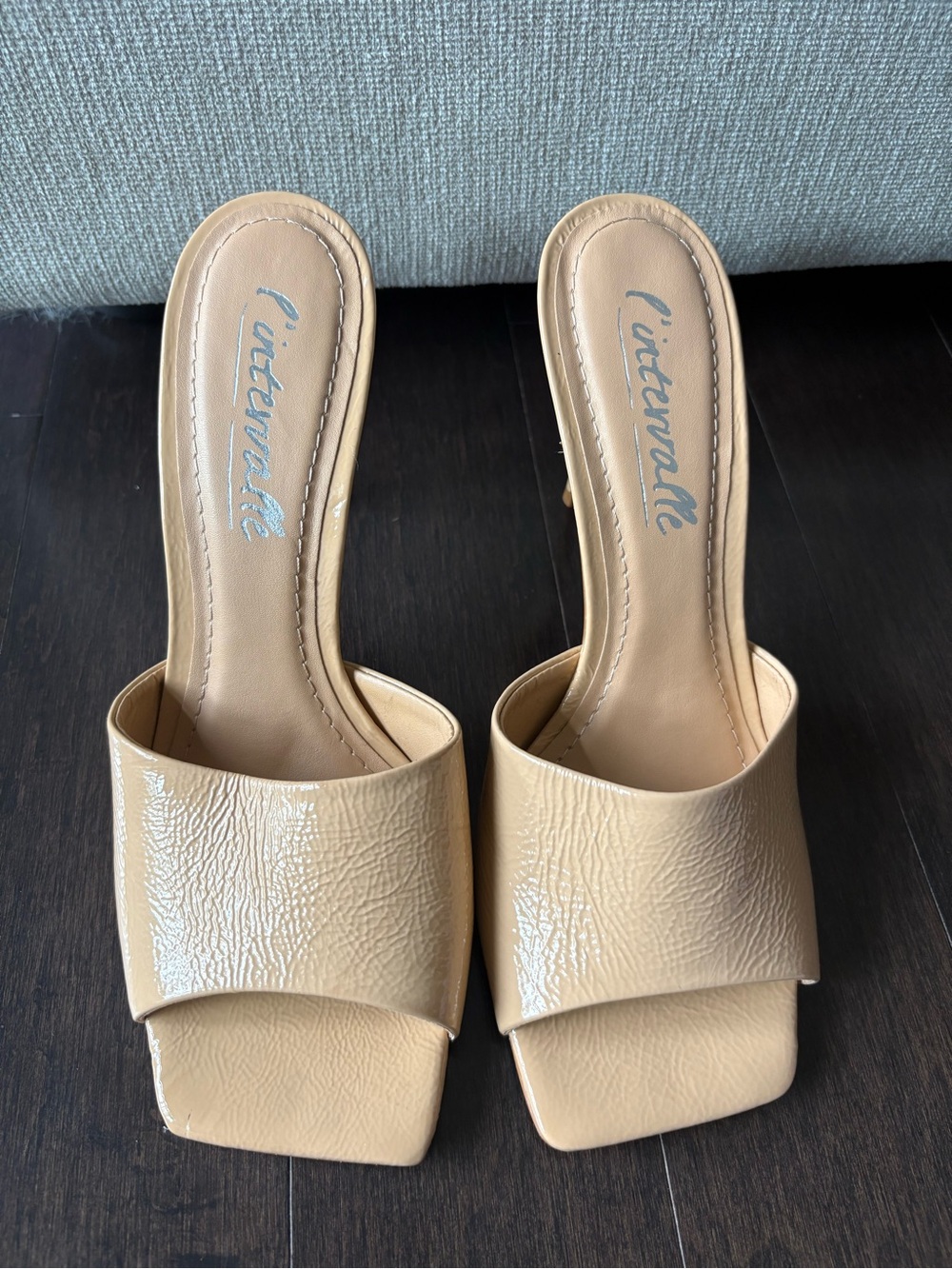 NEW L’intervalle Fuego Camel Patent Square-Toe Mule Heels